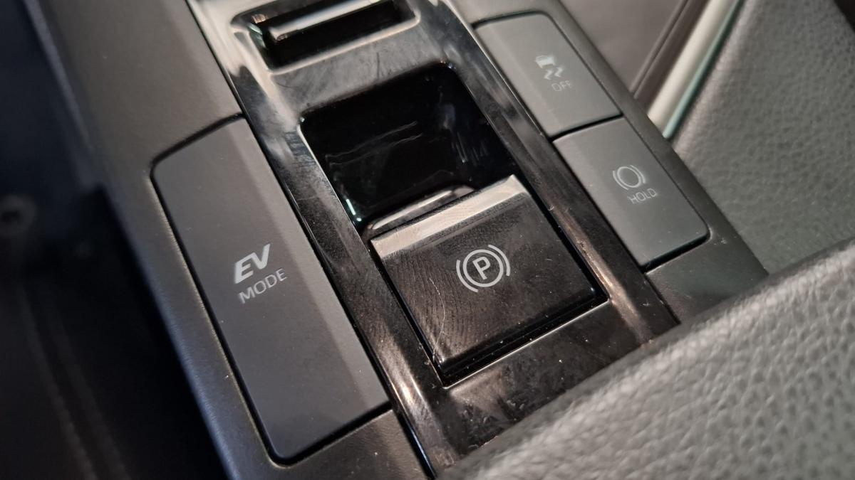 toyota-c-hr-2026-hibrido-a-gasolina-1798cc