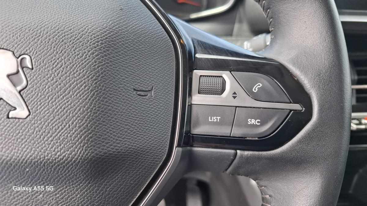 peugeot-208-1-5-bluehdi-2022-diesel-1499cc