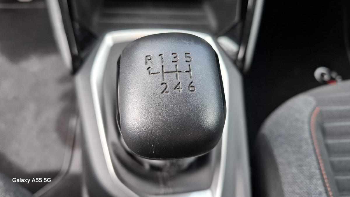peugeot-208-1-5-bluehdi-2022-diesel-1499cc