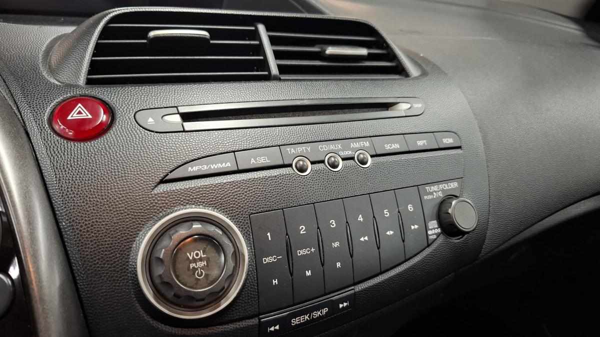 honda-civic-1-4-i-dsi-1-3-2008-gasolina-1339cc
