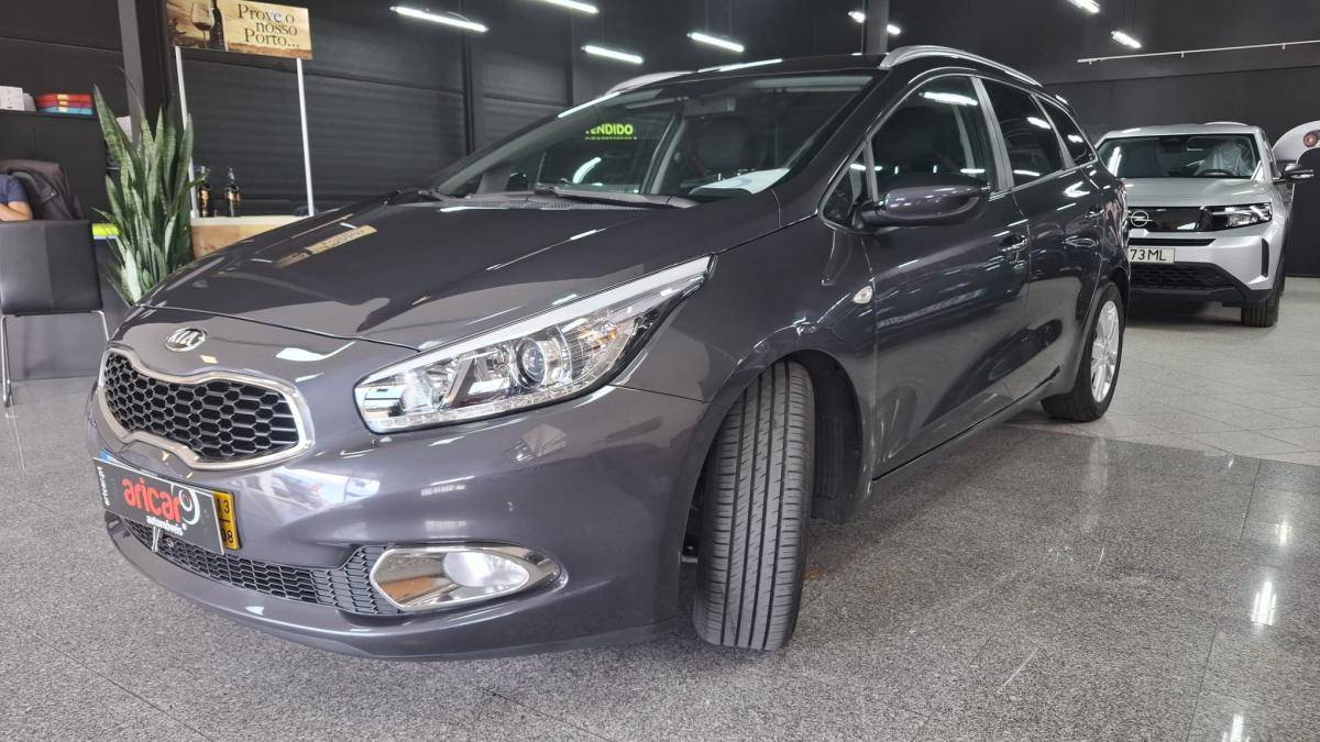 kia-ceed-sw-2013-diesel-1582cc