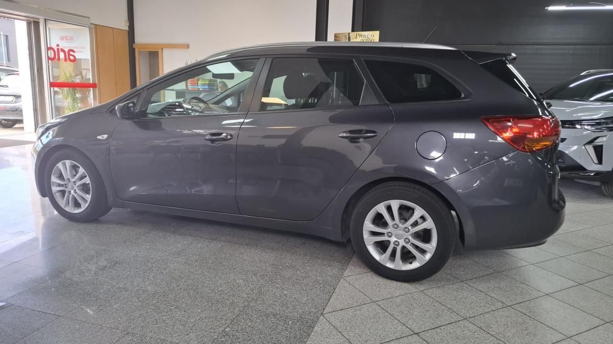 kia-ceed-sw-2013-diesel-1582cc