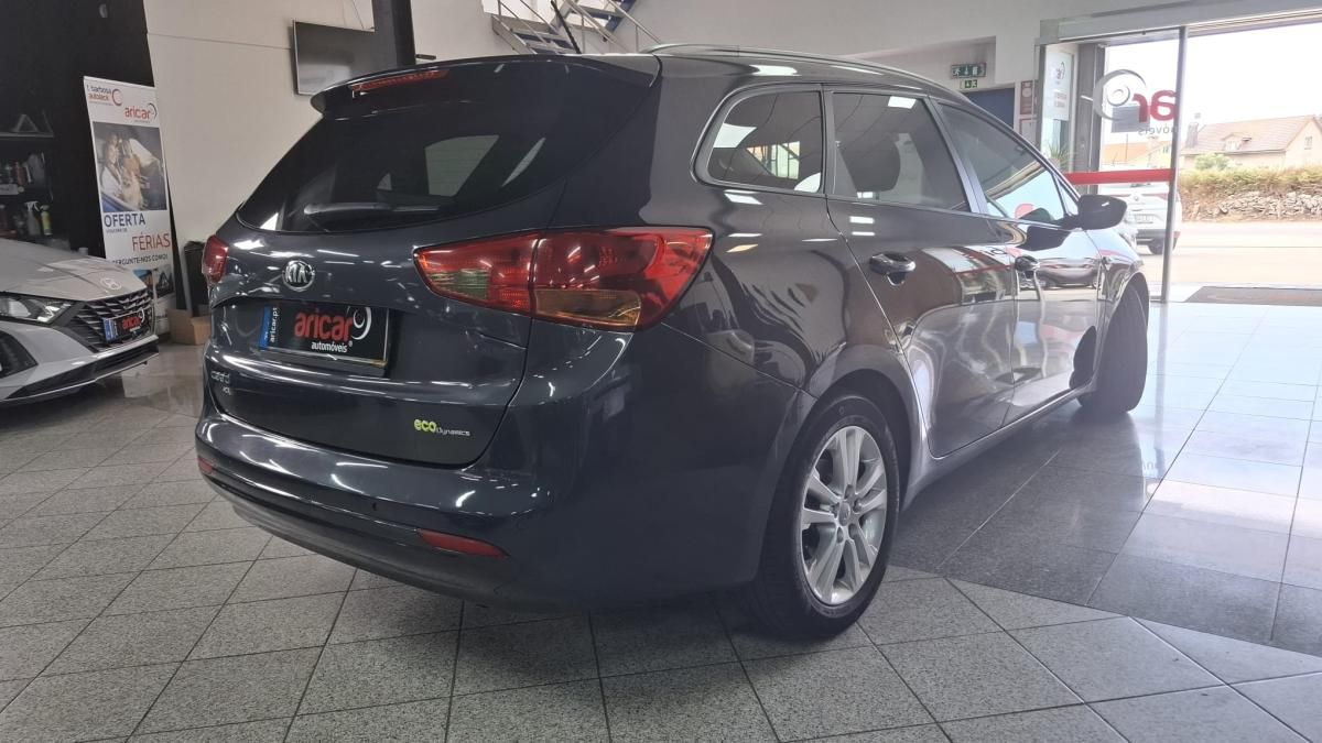 kia-ceed-sw-2013-diesel-1582cc
