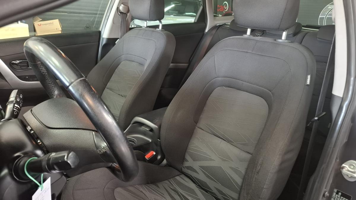 kia-ceed-sw-2013-diesel-1582cc