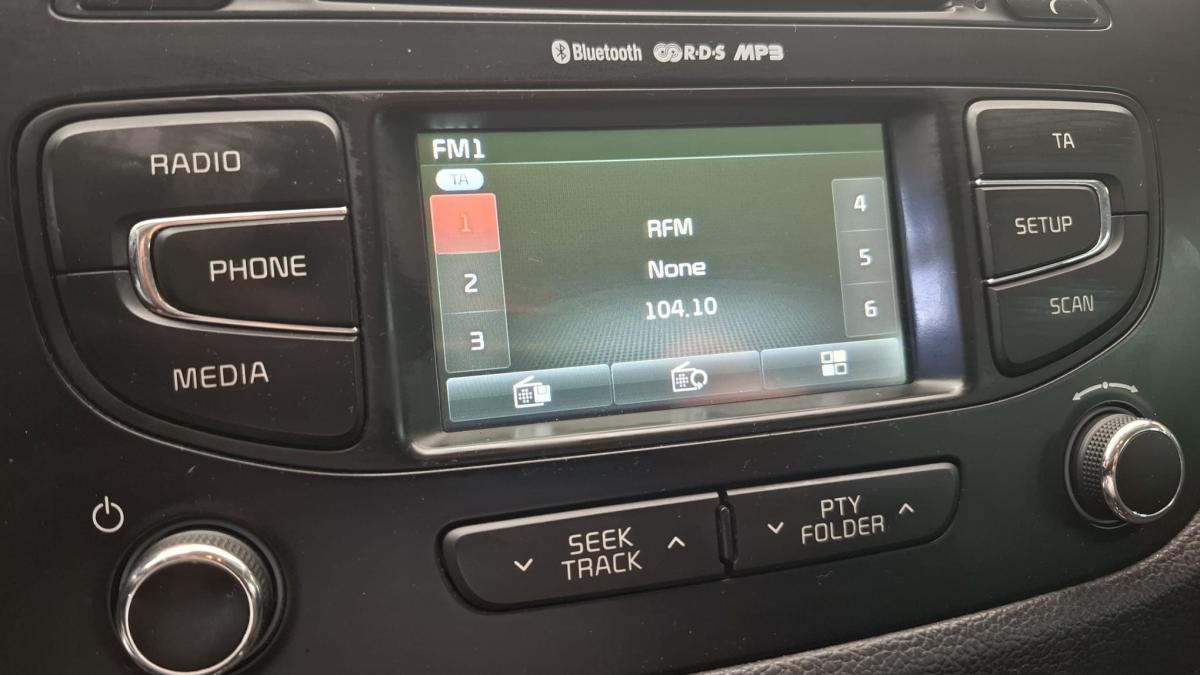 kia-ceed-sw-2013-diesel-1582cc
