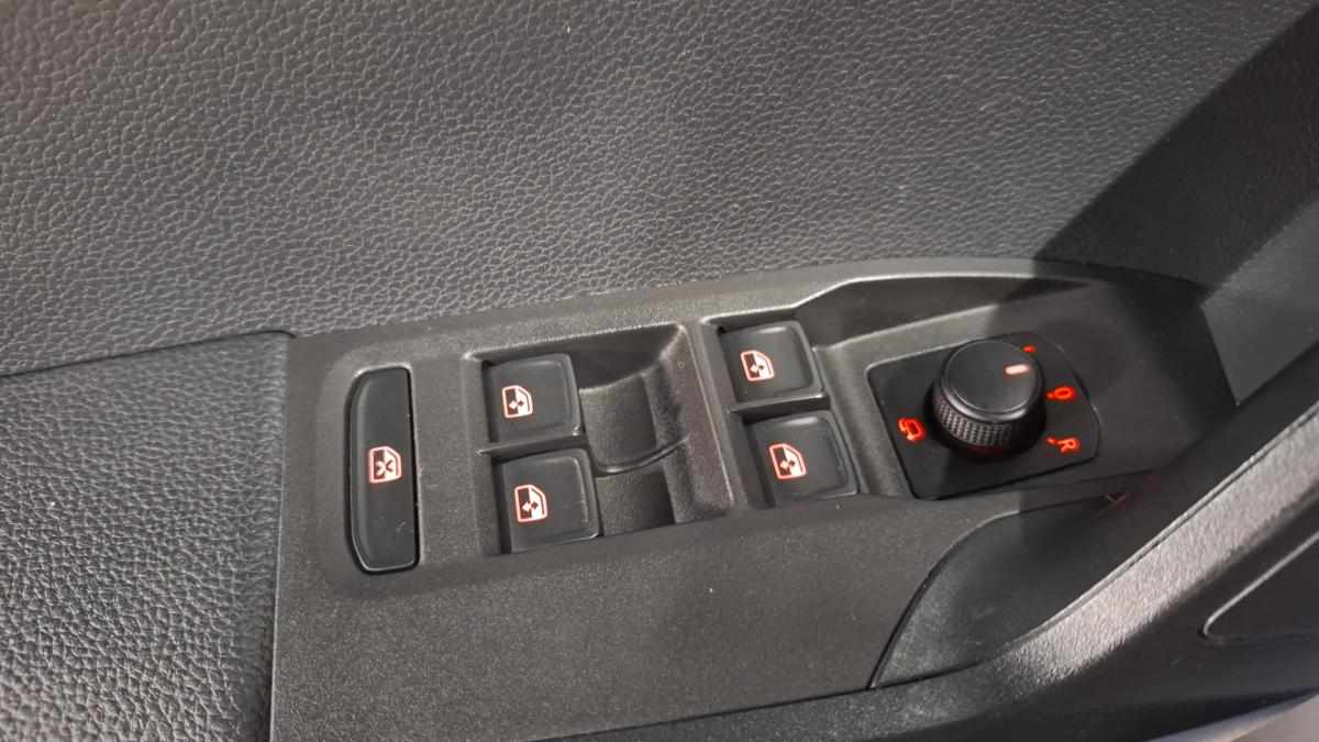seat-ibiza-1-0-ecotsi-2023-gasolina-999cc