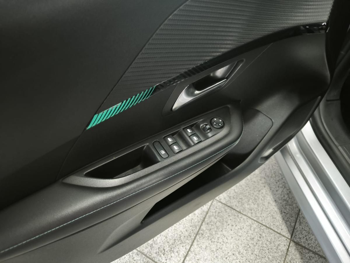 peugeot-208-2021-gasolina-1199cc