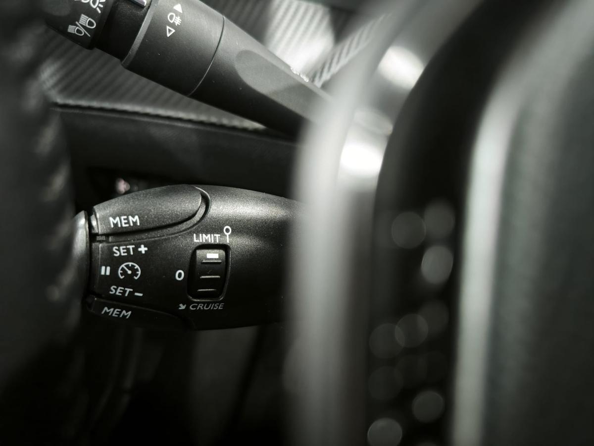 peugeot-208-2021-gasolina-1199cc