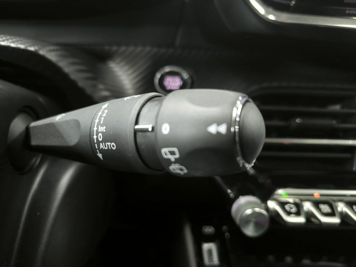 peugeot-208-2021-gasolina-1199cc