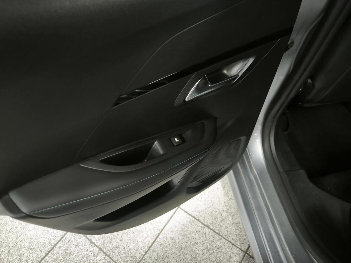 peugeot-208-2021-gasolina-1199cc