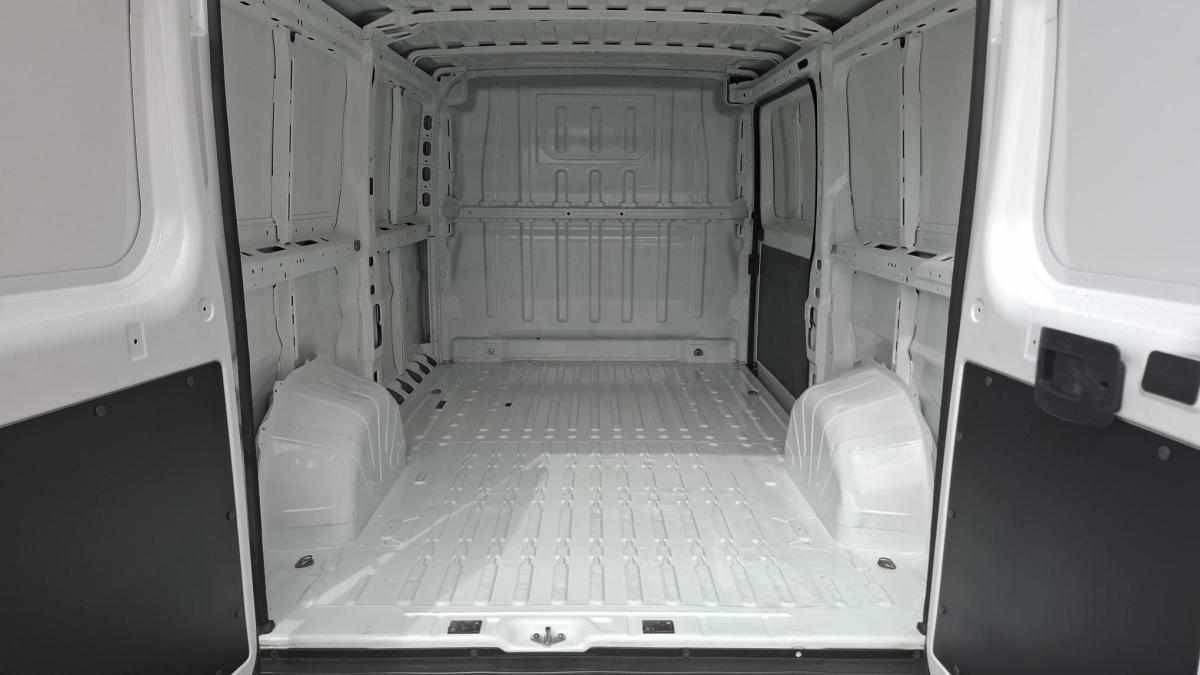 peugeot-boxer-2-0-131cv-2018-diesel-1997cc