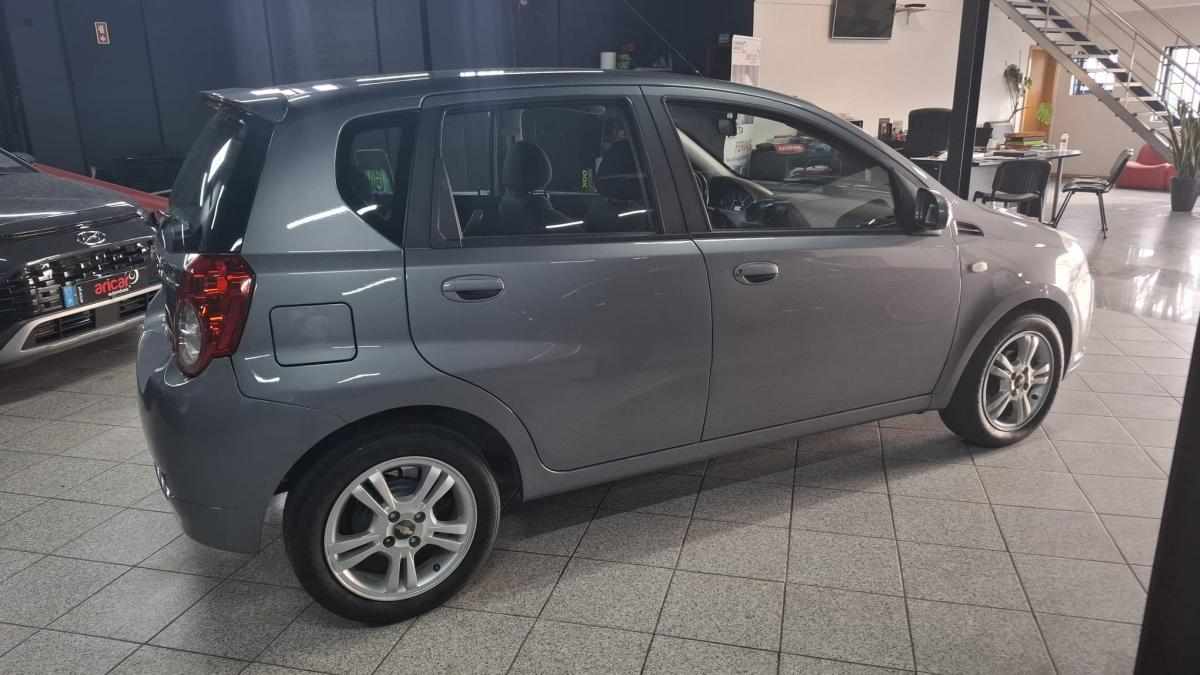 chevrolet-aveo-1-2-2009-gasolina-1206cc
