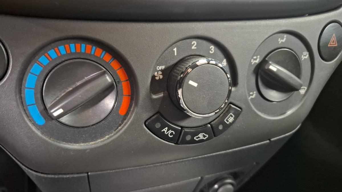 chevrolet-aveo-1-2-2009-gasolina-1206cc