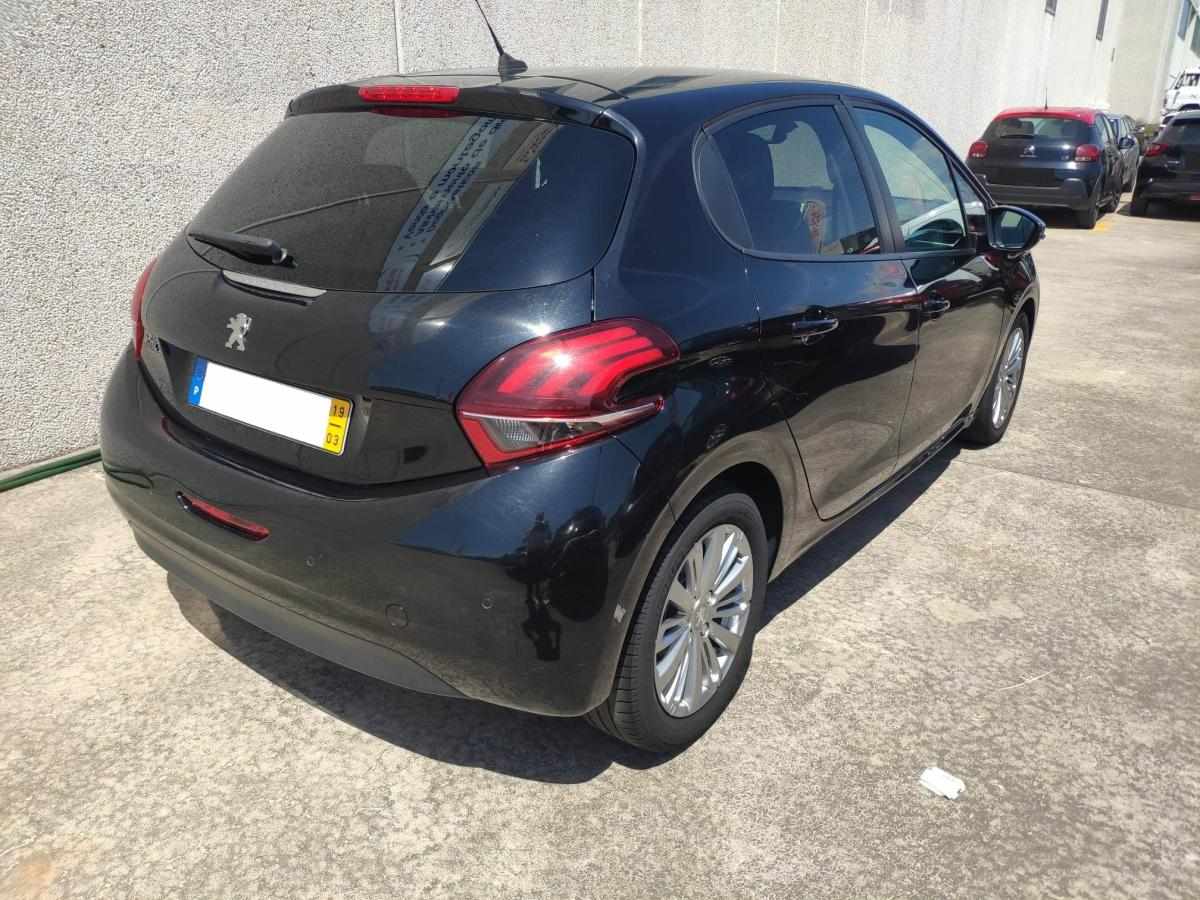 peugeot-208-1-5-bluehdi-2019-diesel-1499cc