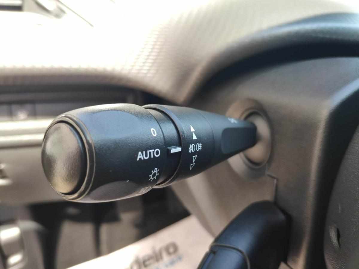 peugeot-208-1-5-bluehdi-2019-diesel-1499cc