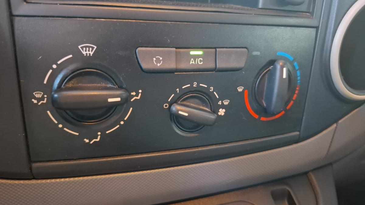 peugeot-partner-1-6-75cv-2016-diesel-1560cc