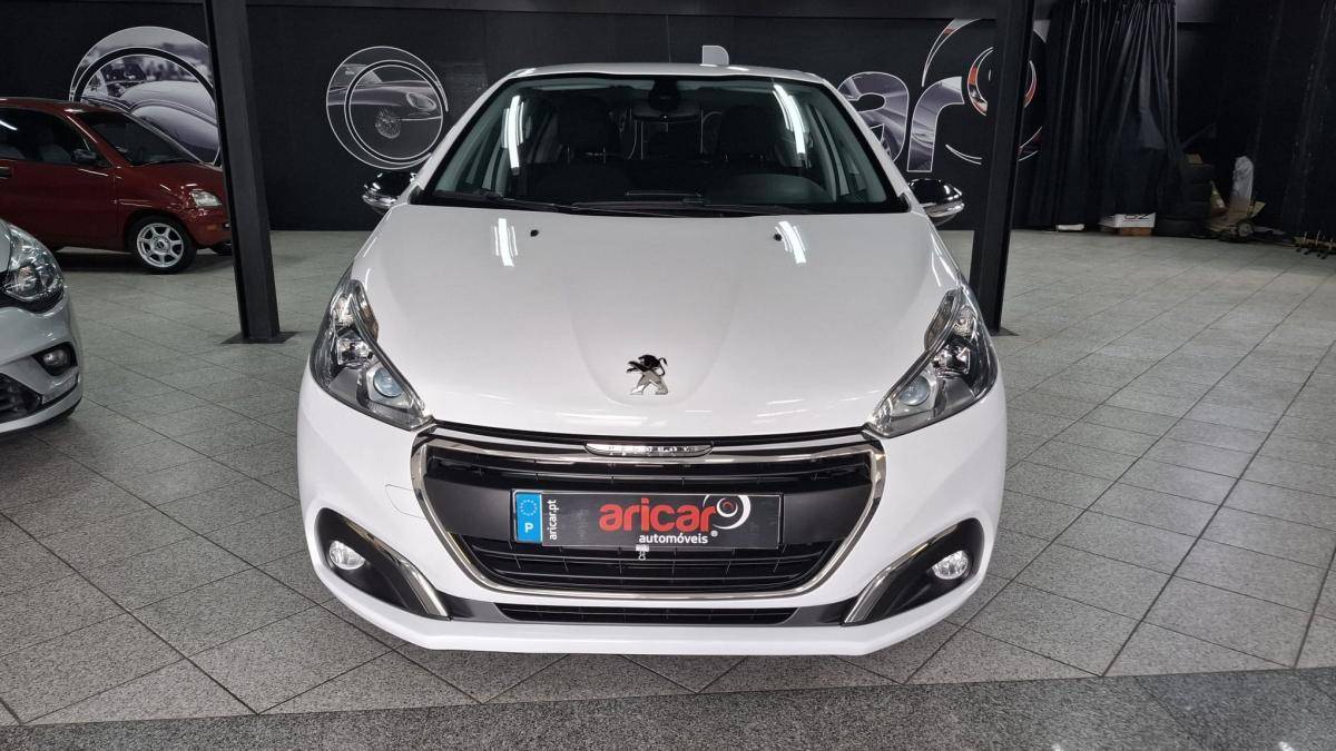 peugeot-208-2016-gasolina-1199cc