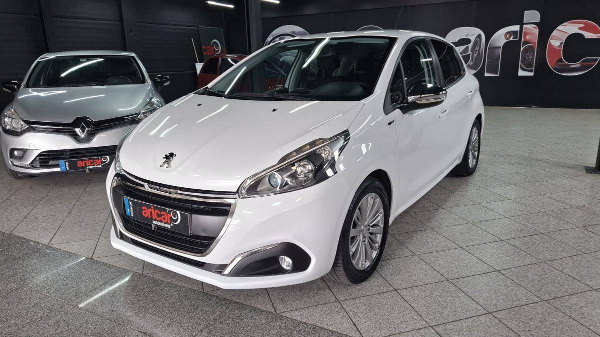 peugeot-208-2016-gasolina-1199cc