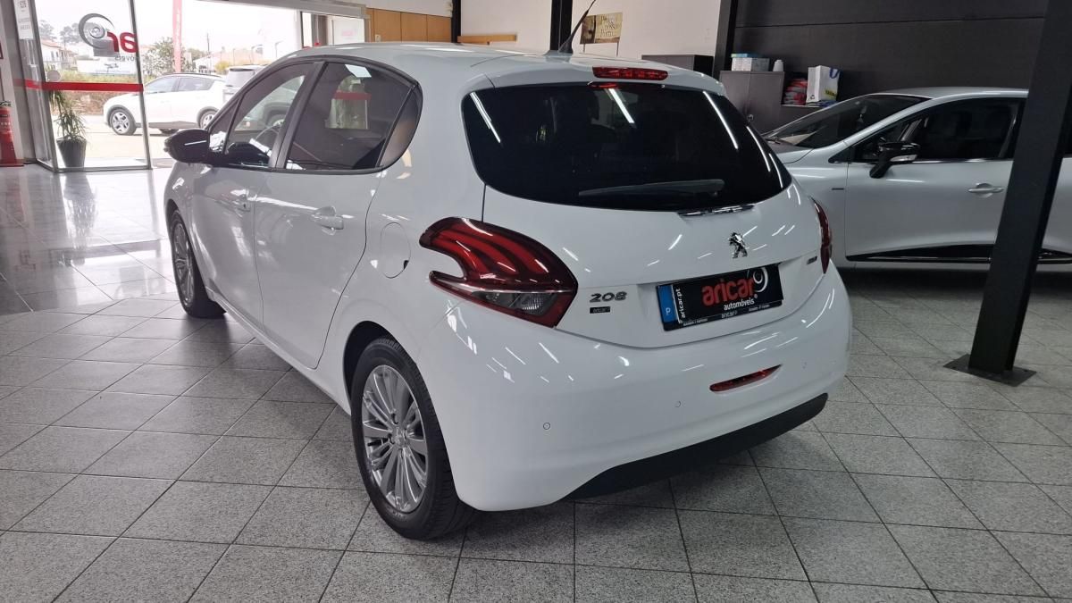peugeot-208-2016-gasolina-1199cc