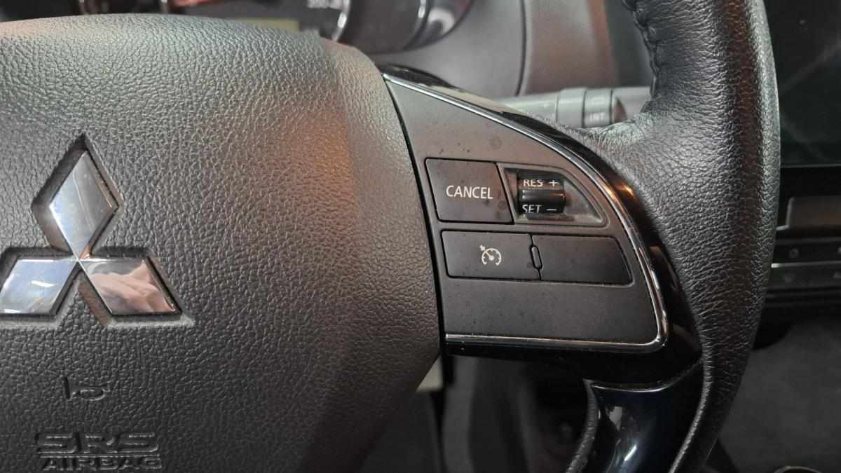 mitsubishi-space-star-1-2-2023-gasolina-1193cc