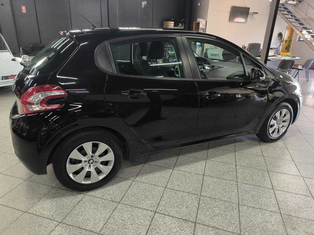 peugeot-208-2012-gasolina-1199cc