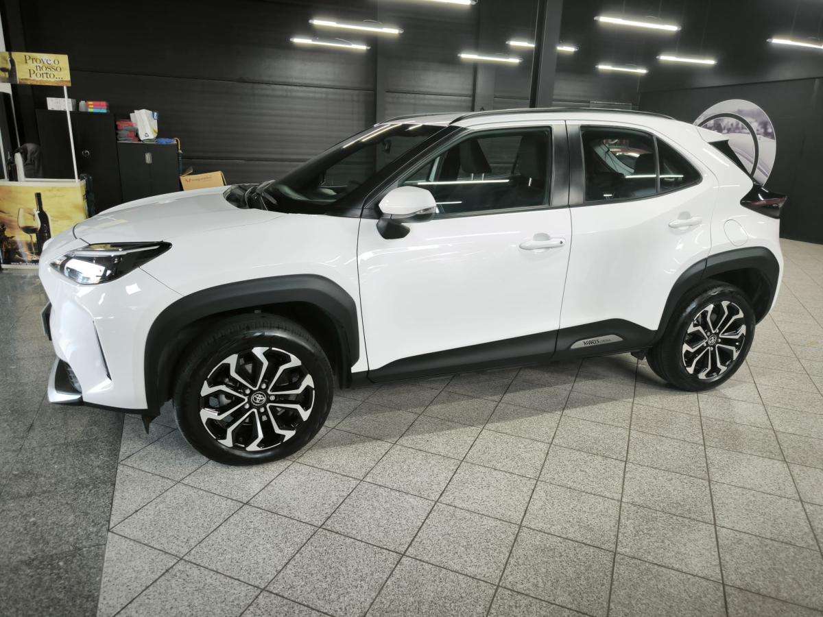 toyota-yaris-cross-2023-hibrido-a-gasolina-1490cc