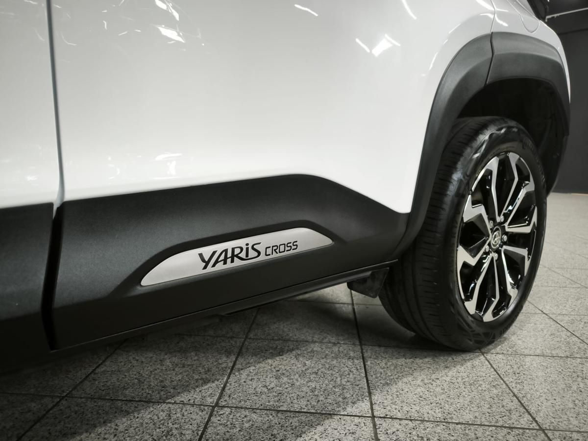 toyota-yaris-cross-2023-hibrido-a-gasolina-1490cc