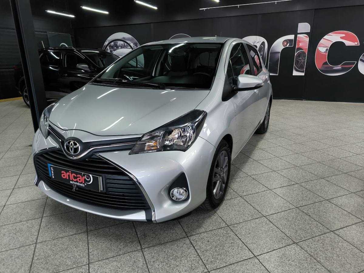 toyota-yaris-2015-gasolina-998cc