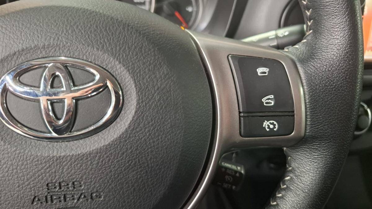 toyota-yaris-2015-gasolina-998cc
