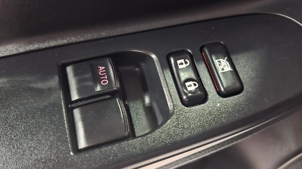 toyota-yaris-2015-gasolina-998cc