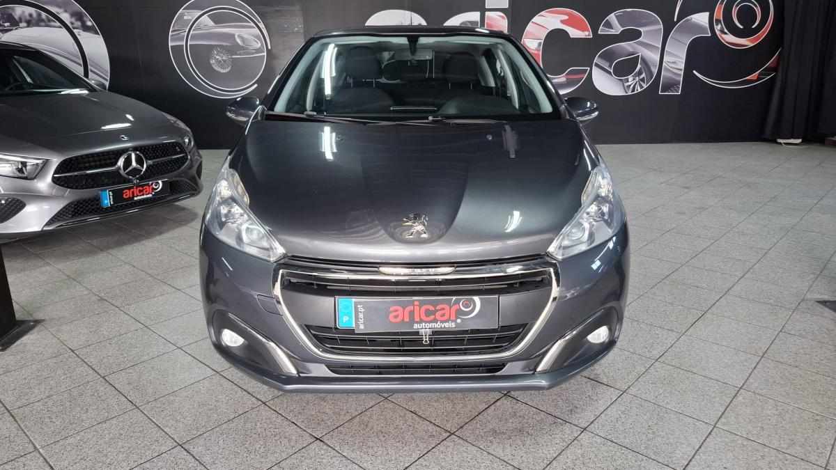 peugeot-208-1-2-vti-2015-gasolina-1199cc