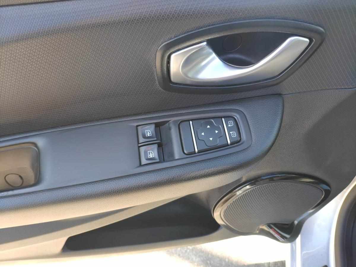 renault-clio-0-9-tce-2019-gasolina-898cc