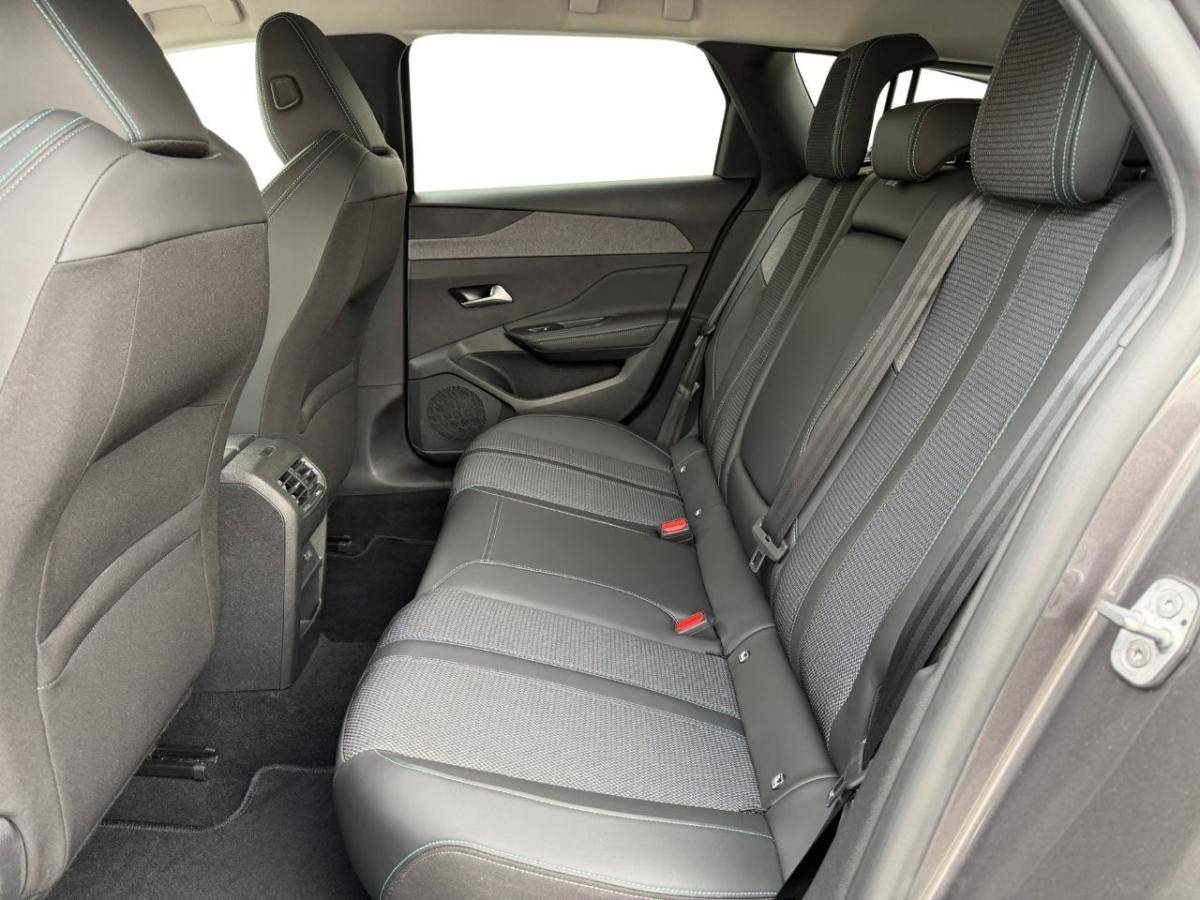 peugeot-308-sw-2023-hibrido-a-gasolina-1598cc