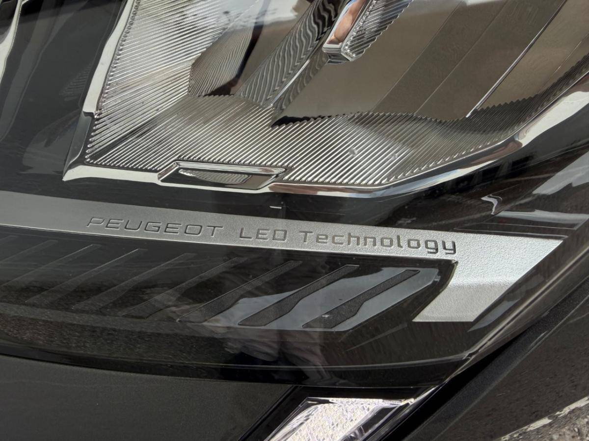 peugeot-308-sw-2023-hibrido-a-gasolina-1598cc