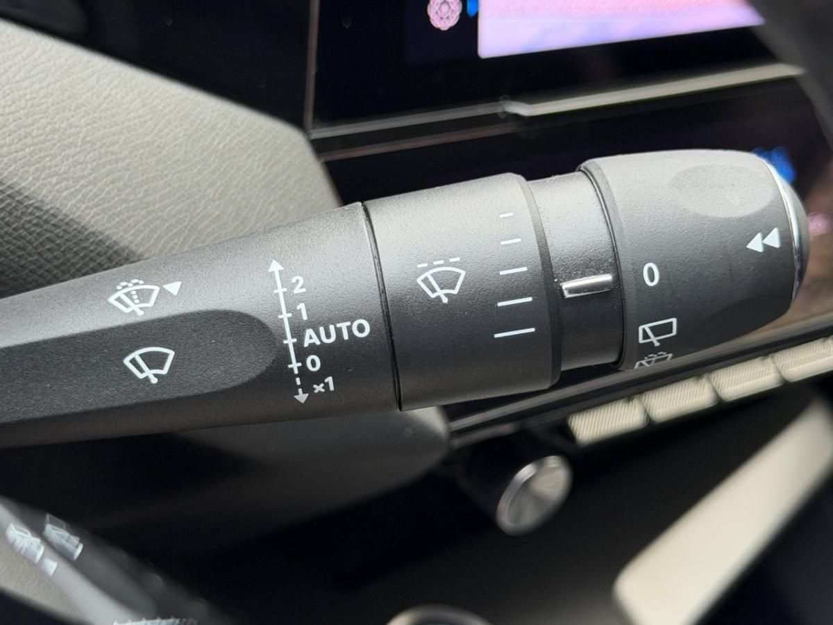 peugeot-308-sw-2023-hibrido-a-gasolina-1598cc
