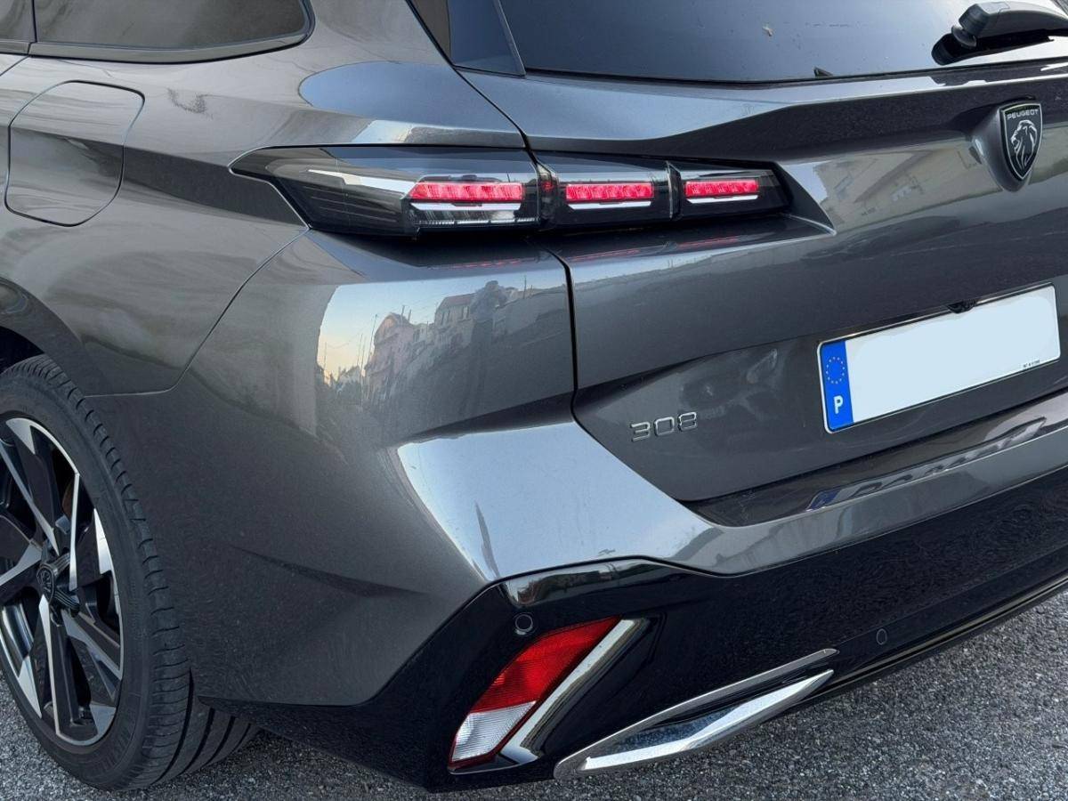peugeot-308-sw-2023-hibrido-a-gasolina-1598cc