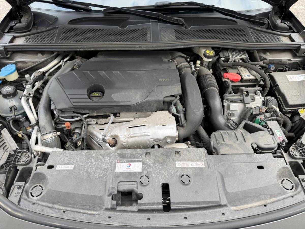 peugeot-308-sw-2023-hibrido-a-gasolina-1598cc