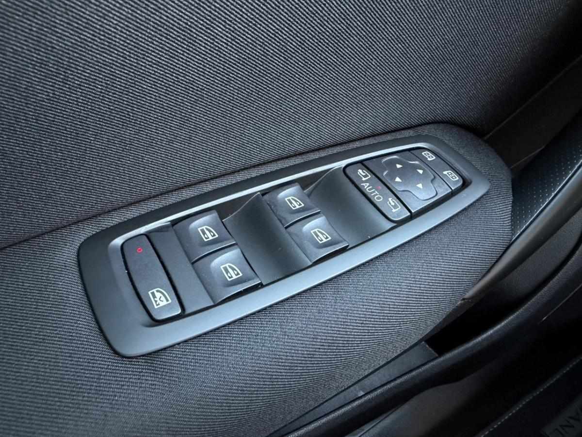 renault-megane-sport-tourer-2020-diesel-1461cc