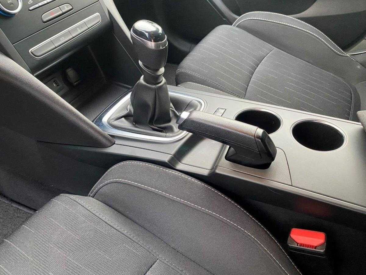 renault-megane-sport-tourer-2020-diesel-1461cc