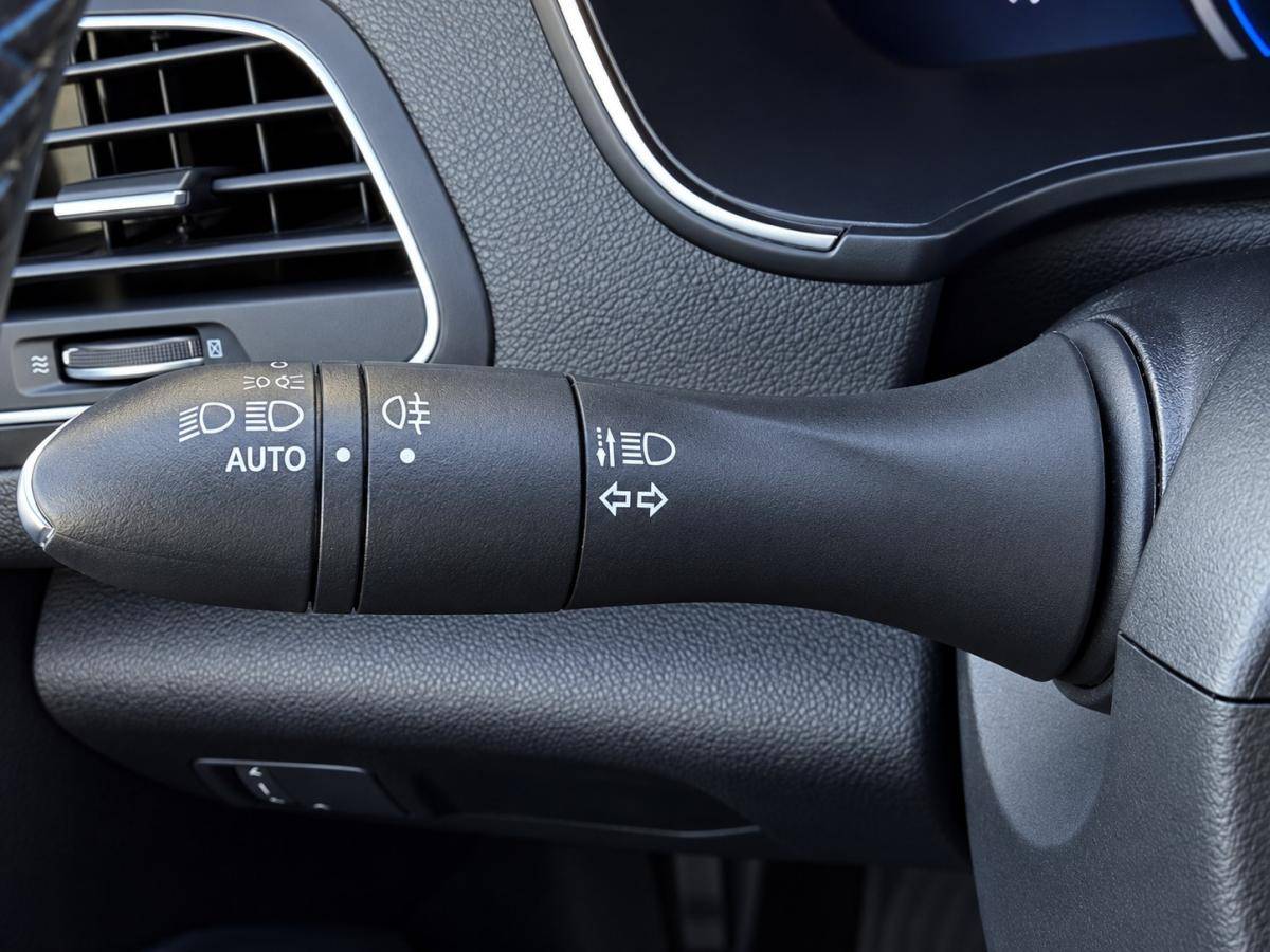 renault-megane-sport-tourer-2020-diesel-1461cc