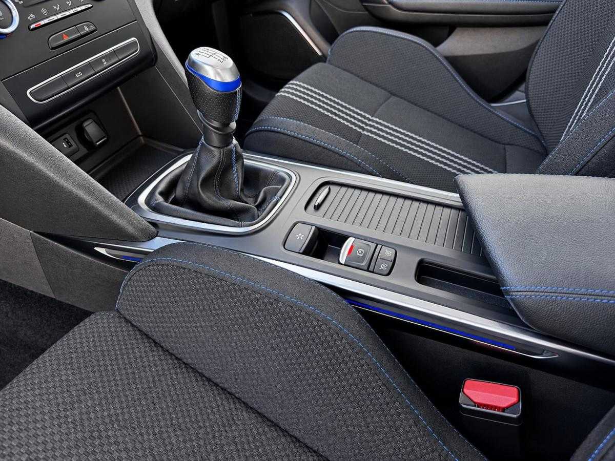 renault-megane-sport-tourer-2020-diesel-1461cc