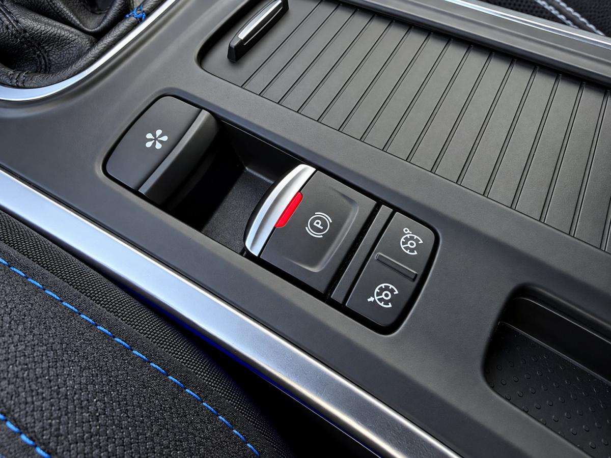 renault-megane-sport-tourer-2020-diesel-1461cc