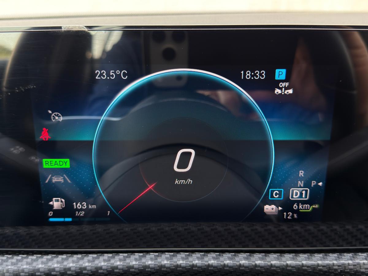 mercedes-benz-classe-a-2022-hibrido-a-gasolina-1332cc
