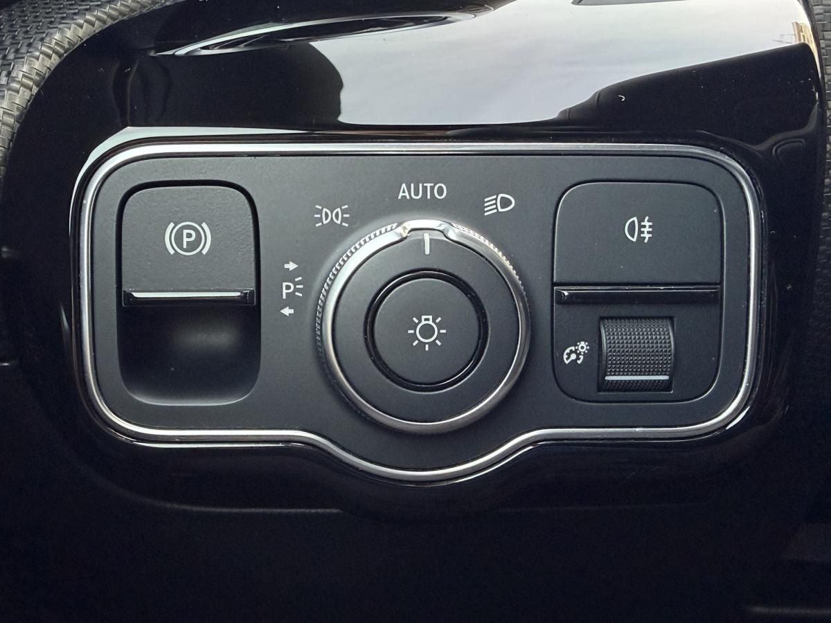 mercedes-benz-classe-a-2022-hibrido-a-gasolina-1332cc