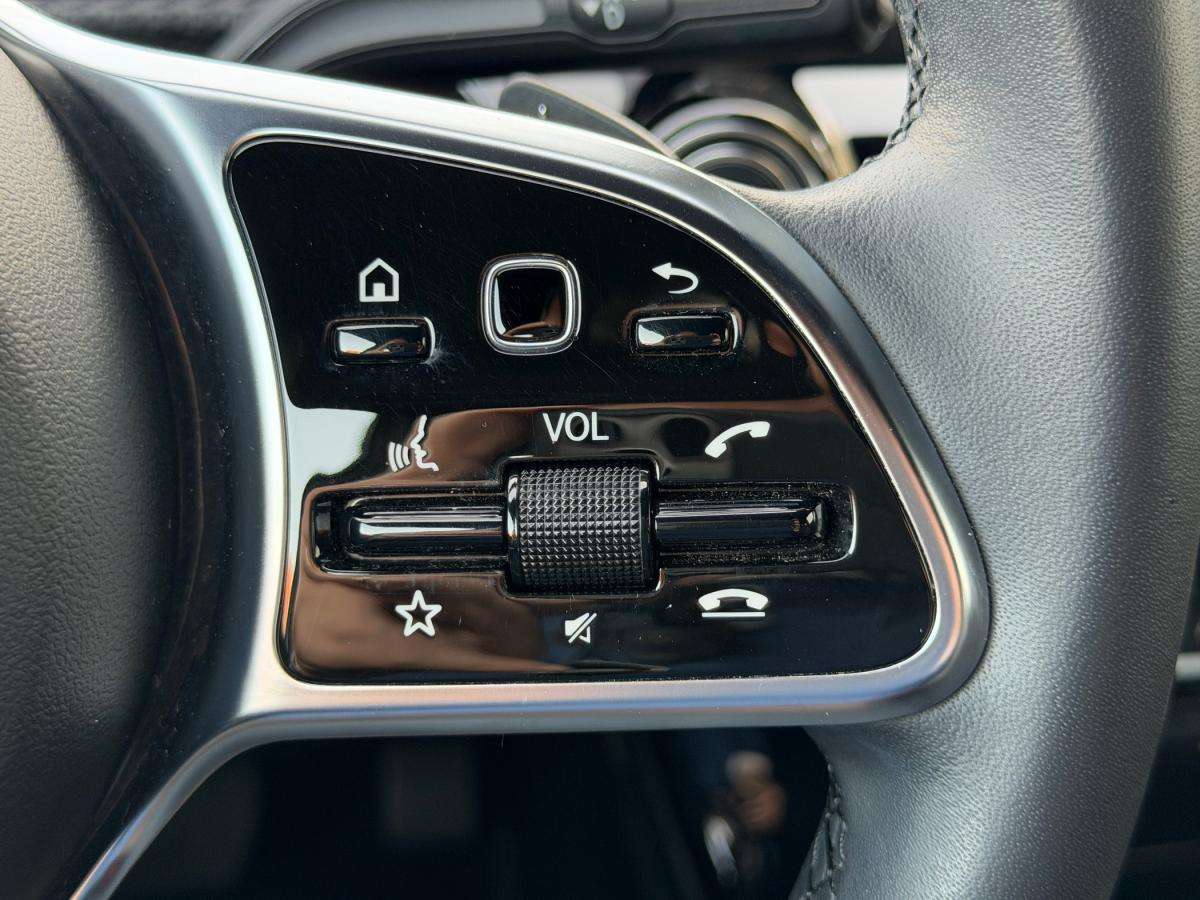 mercedes-benz-classe-a-2022-hibrido-a-gasolina-1332cc