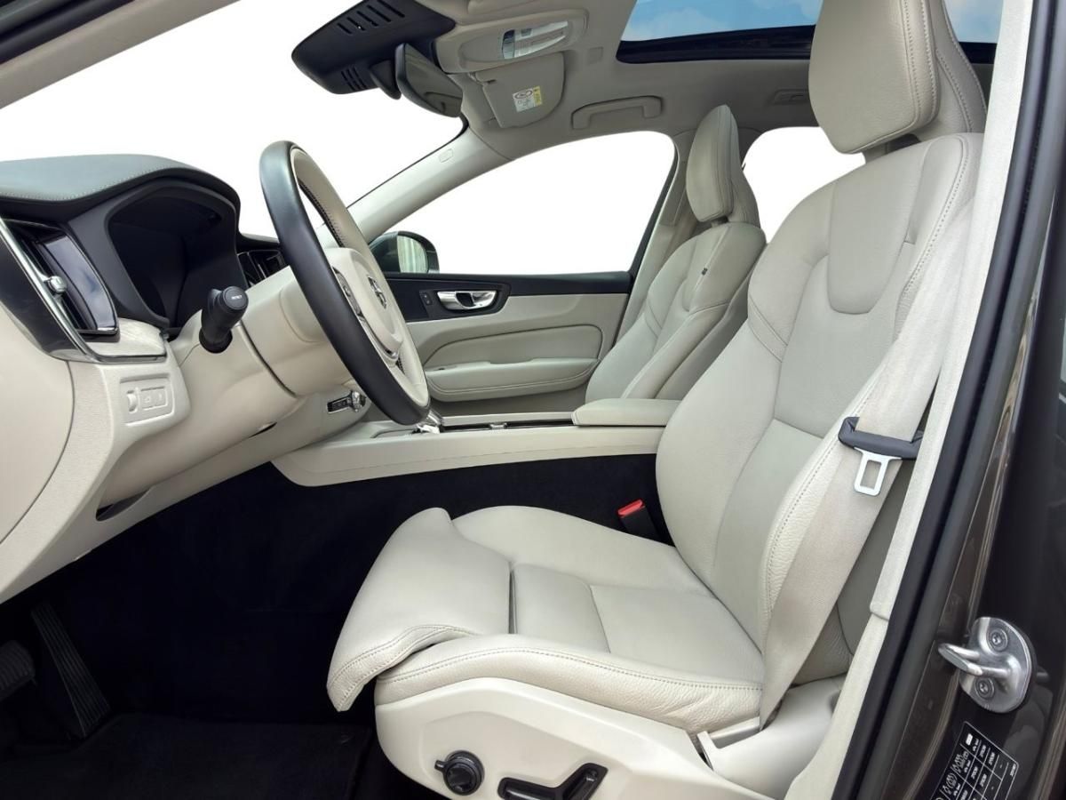 volvo-xc60-2022-hibrido-a-gasolina-1696cc