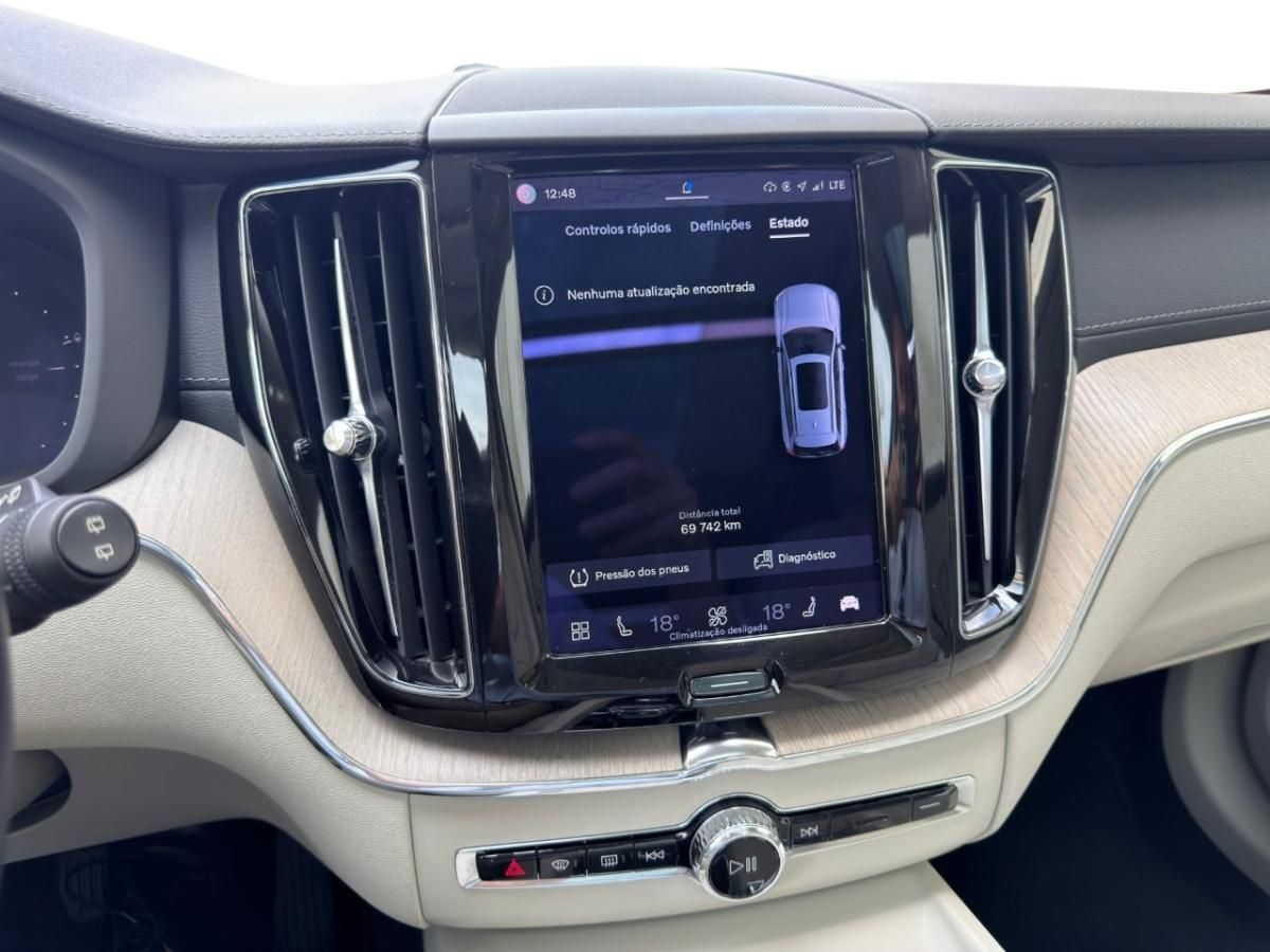 volvo-xc60-2022-hibrido-a-gasolina-1696cc