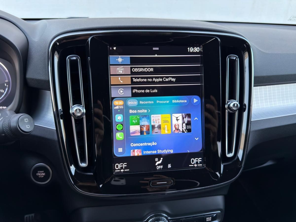 volvo-xc40-2022-hibrido-a-gasolina-1496cc