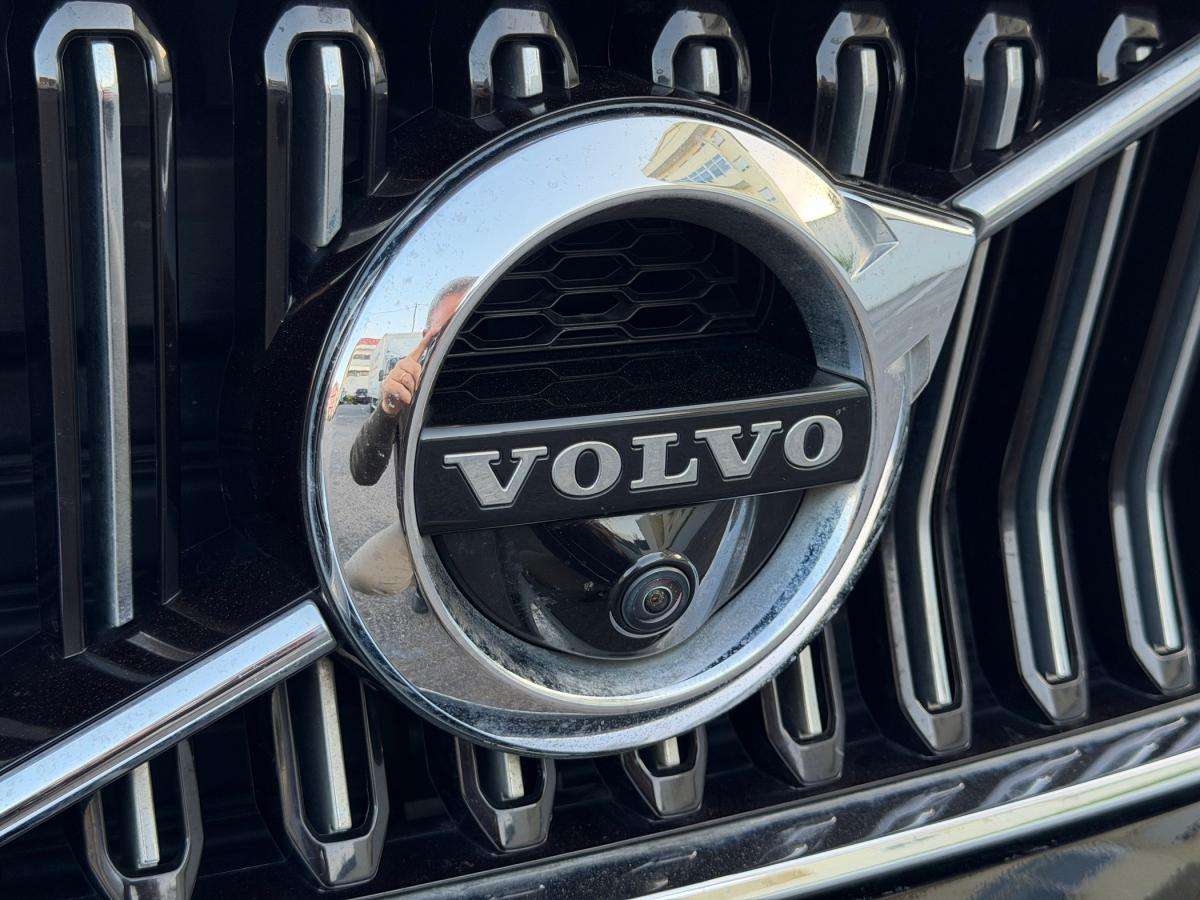 volvo-xc40-2022-hibrido-a-gasolina-1496cc