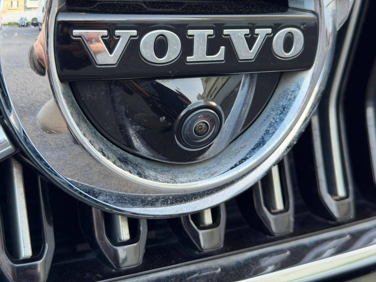 volvo-xc40-2022-hibrido-a-gasolina-1496cc